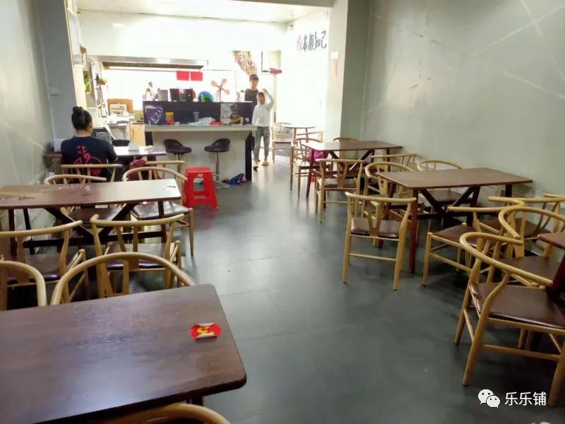 乐乐铺16天成功转店！琼山东门一小【茶颜知己】冷饮店！